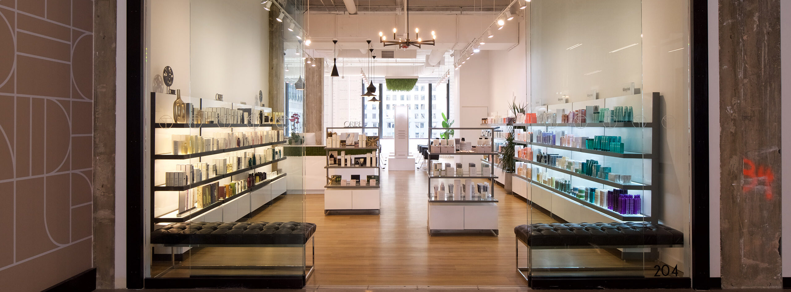 Thomas west Salon – Chicago